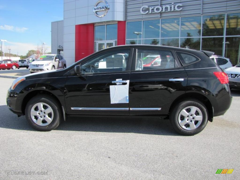 2011 Rogue S - Wicked Black / Gray photo #2
