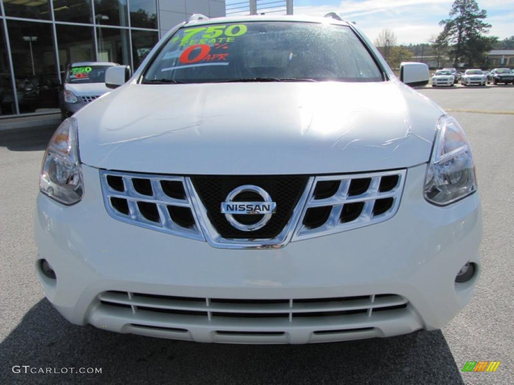 2011 Rogue SL - Pearl White / Gray photo #7