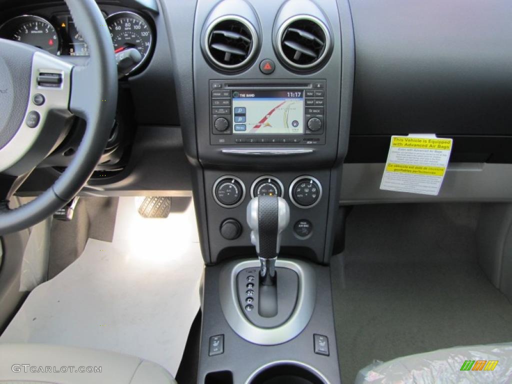2011 Rogue SL - Pearl White / Gray photo #9