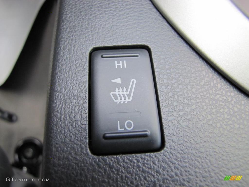 2011 Rogue SL - Pearl White / Gray photo #15