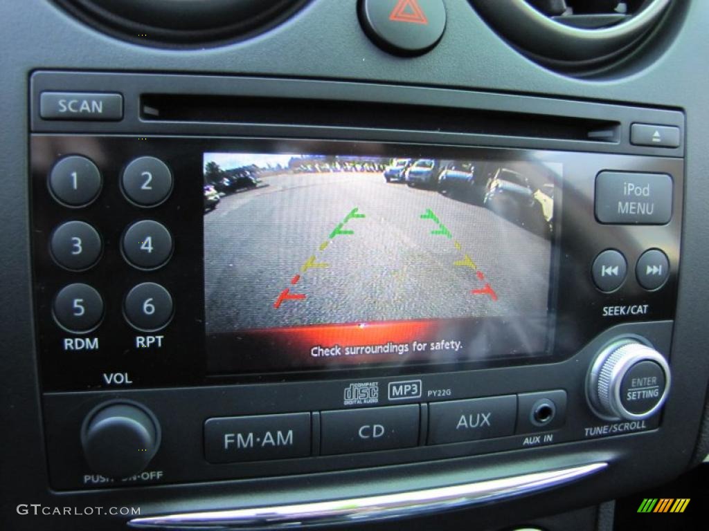 2011 Rogue SV - Cayenne Red / Black photo #14