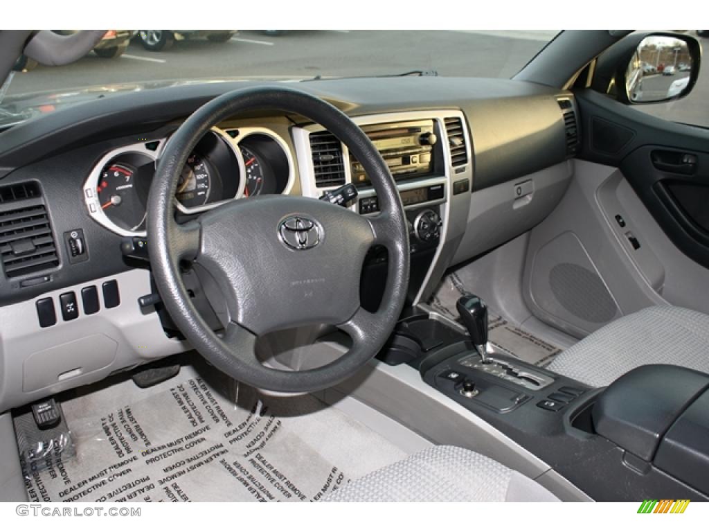 2004 4Runner SR5 4x4 - Stratosphere Mica / Stone photo #8