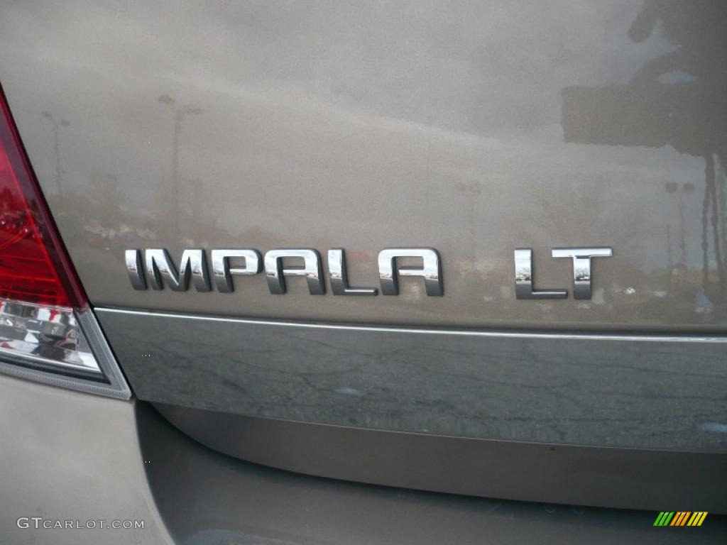 2006 Chevrolet Impala LT Marks and Logos Photos