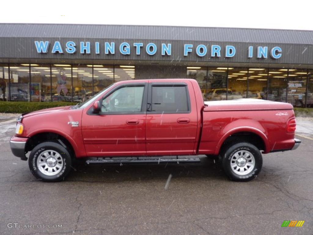 2002 F150 XLT SuperCrew 4x4 - Toreador Red Metallic / Medium Graphite photo #1