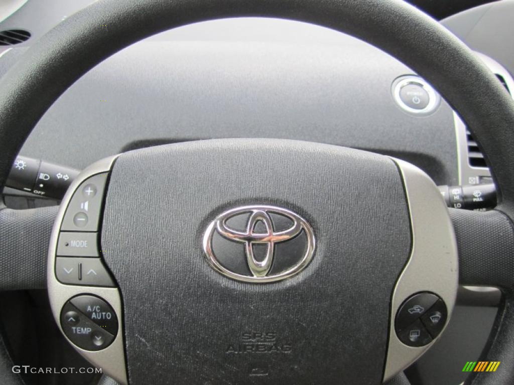 2006 Toyota Prius Hybrid Gray Steering Wheel Photo #41321294