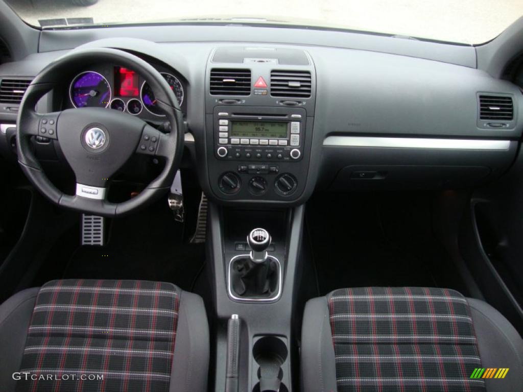 2009 Volkswagen GTI 4 Door Interlagos Black Cloth Dashboard Photo #41322114