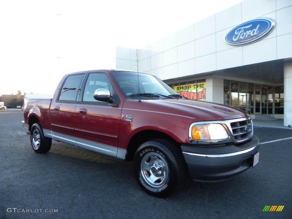 2002 F150 XLT SuperCrew - Toreador Red Metallic / Medium Graphite photo #1