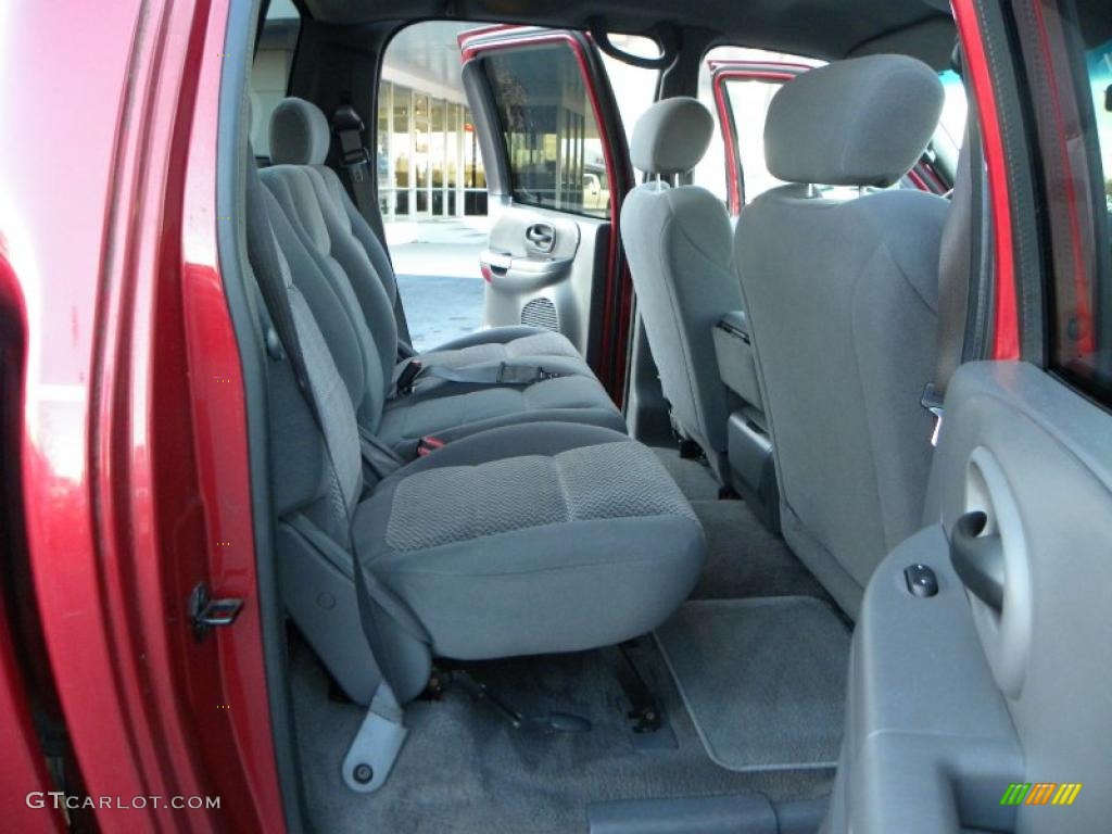 Medium Graphite Interior 2002 Ford F150 XLT SuperCrew Photo #41323602