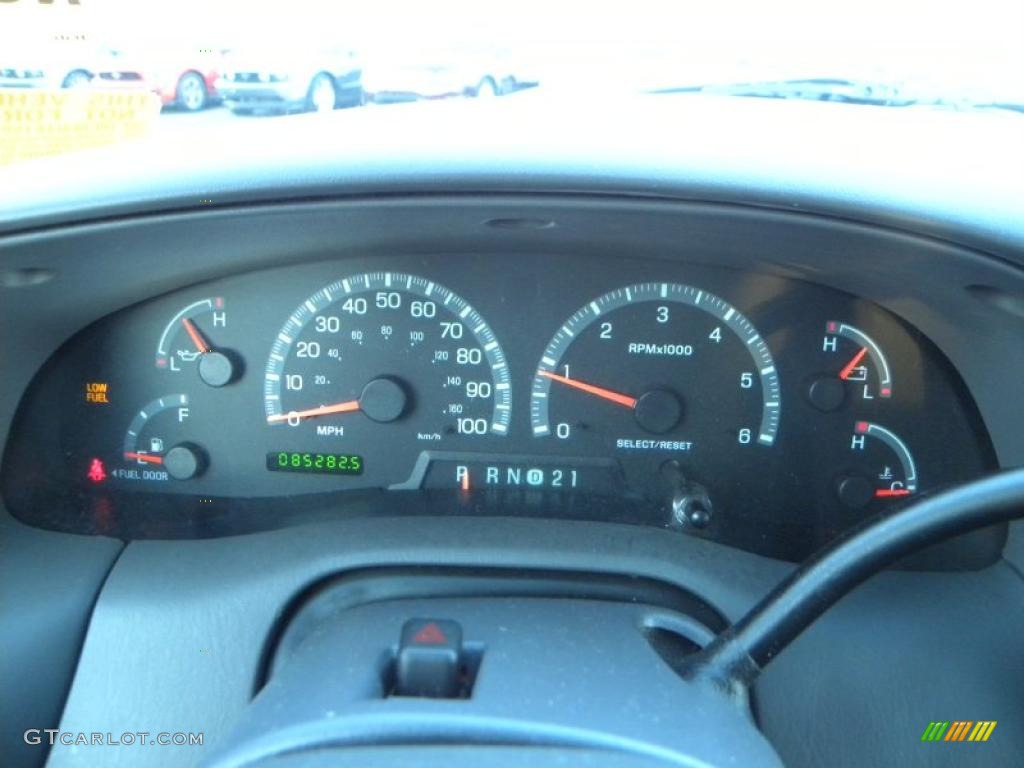 2002 Ford F150 XLT SuperCrew Gauges Photo #41323722