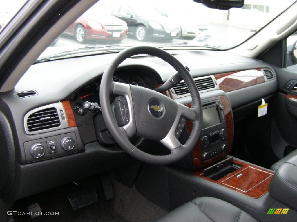 Ebony Interior 2011 Chevrolet Tahoe LTZ 4x4 Photo #41325294