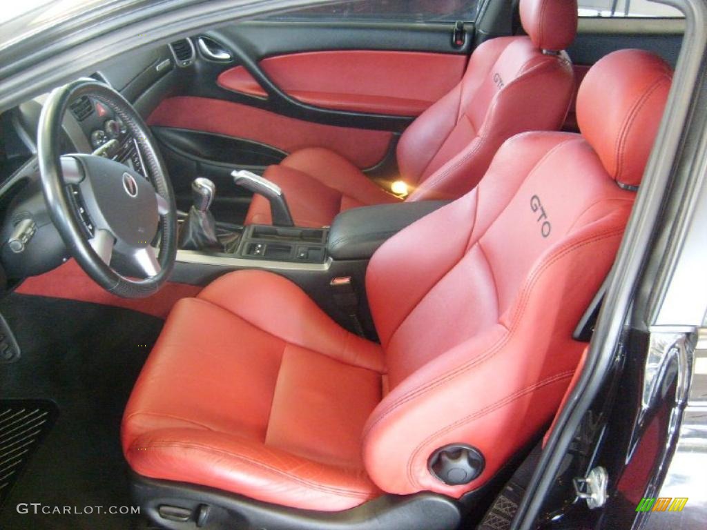 Red Interior 2004 Pontiac GTO Coupe Photo #41325378