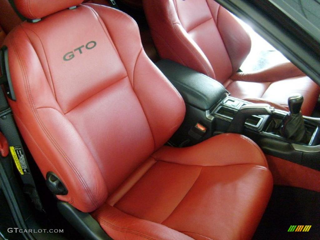 2004 Pontiac GTO Coupe Marks and Logos Photo #41325524
