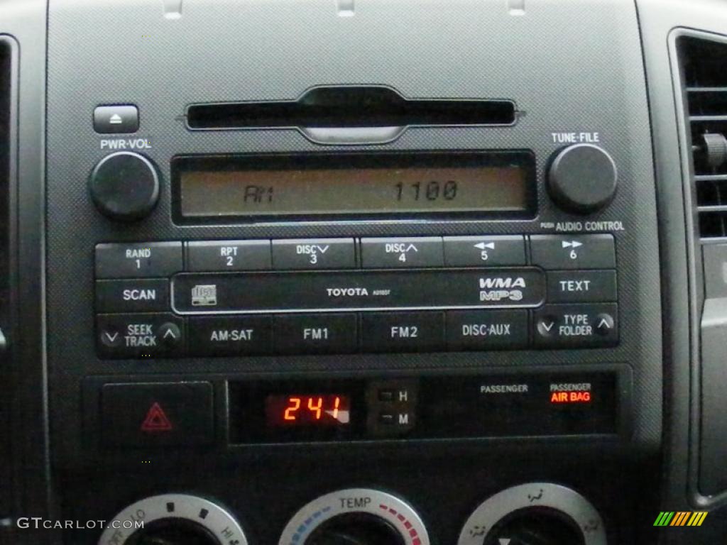 2009 Toyota Tacoma Access Cab Controls Photo #41328106