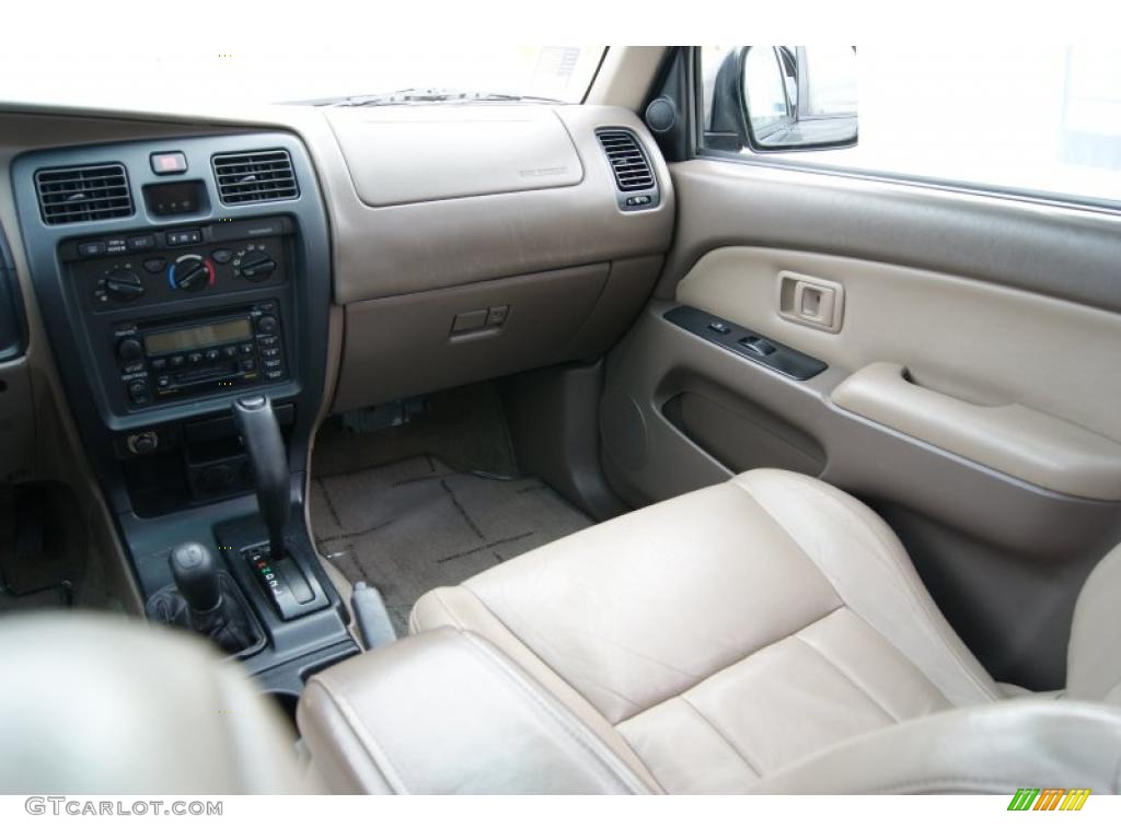 2001 4Runner SR5 4x4 - Black / Oak photo #11