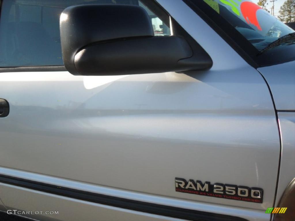 2001 Ram 2500 SLT Quad Cab 4x4 - Bright Silver Metallic / Agate photo #16
