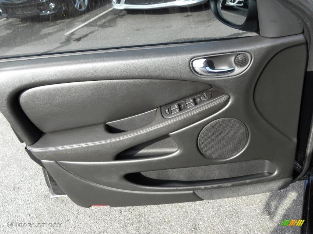 2002 Jaguar X-Type 3.0 Charcoal Door Panel Photo #41339063