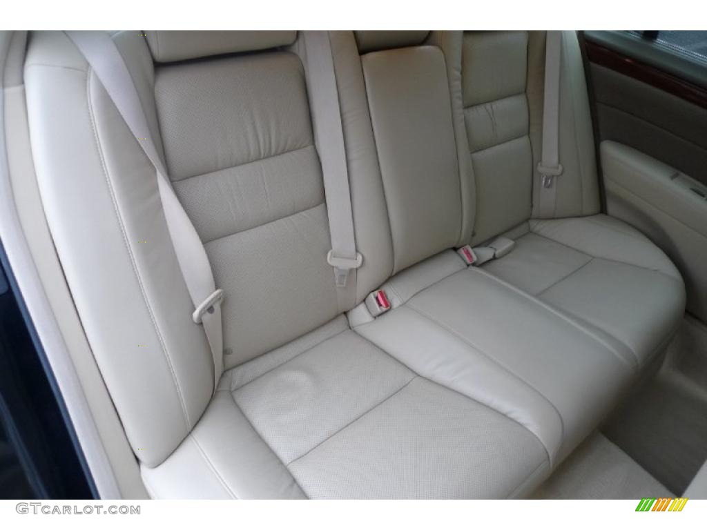 2005 RL 3.5 AWD Sedan - Nighthawk Black Pearl / Parchment photo #33