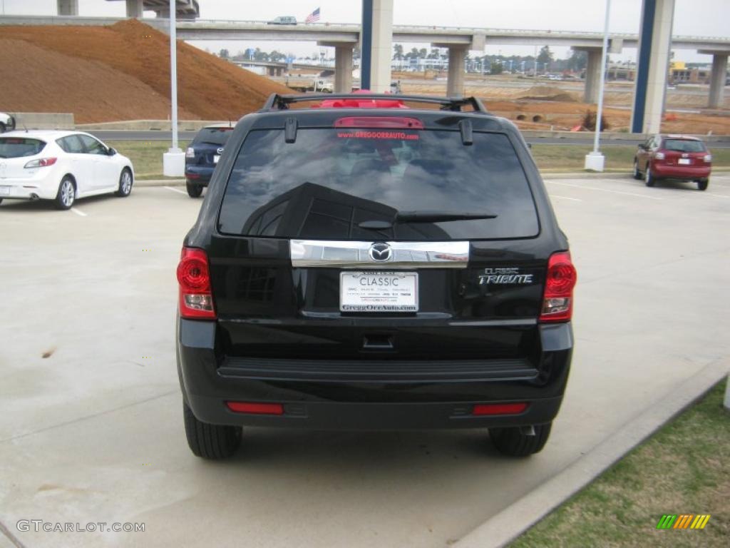 2011 Tribute i Touring - Tuxedo Black / Charcoal photo #4