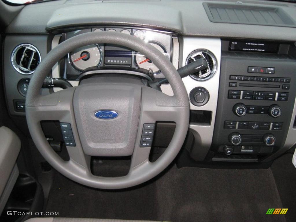 2010 F150 XLT SuperCab 4x4 - Red Candy Metallic / Medium Stone photo #25