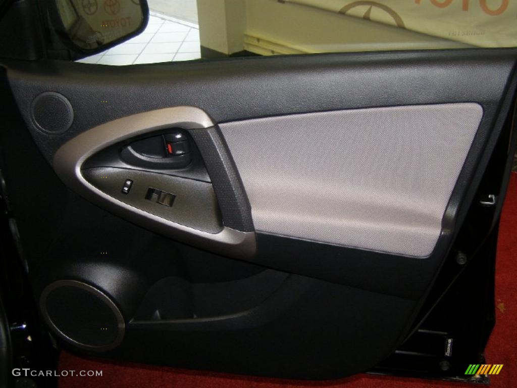2008 RAV4 V6 4WD - Black / Ash photo #13