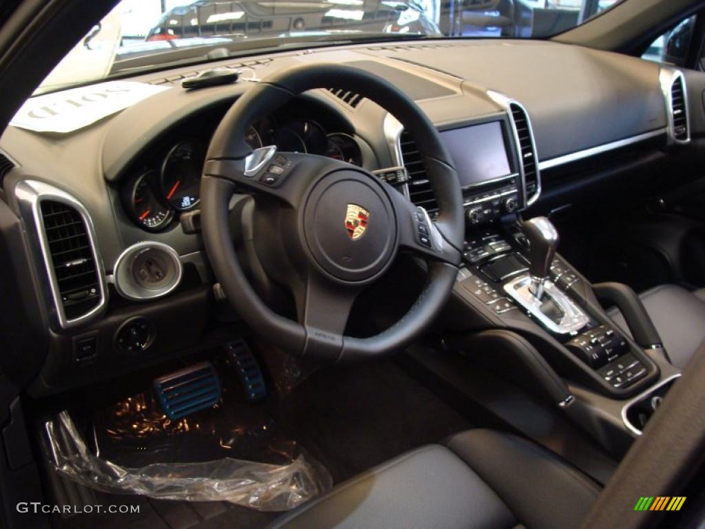 2011 Porsche Cayenne S Black Dashboard Photo #41349923