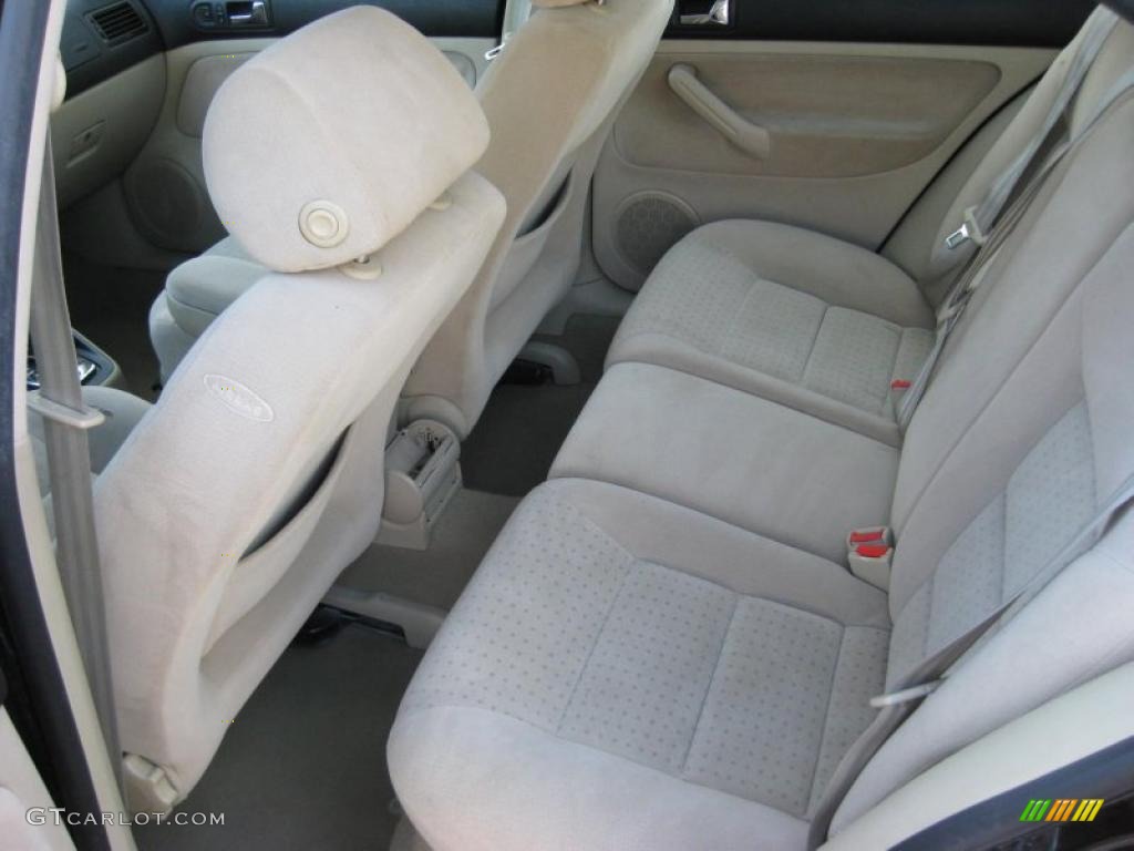 Beige Interior 2000 Volkswagen Jetta GLS Sedan Photo #41353127