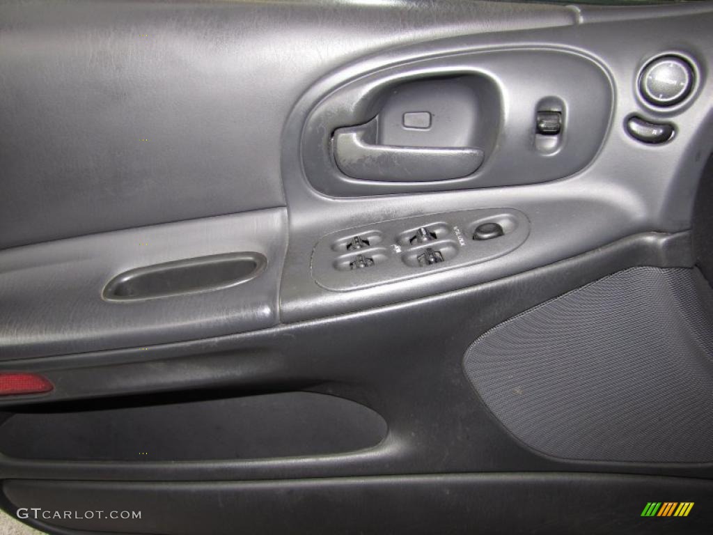 2002 Dodge Intrepid SE Door Panel Photos