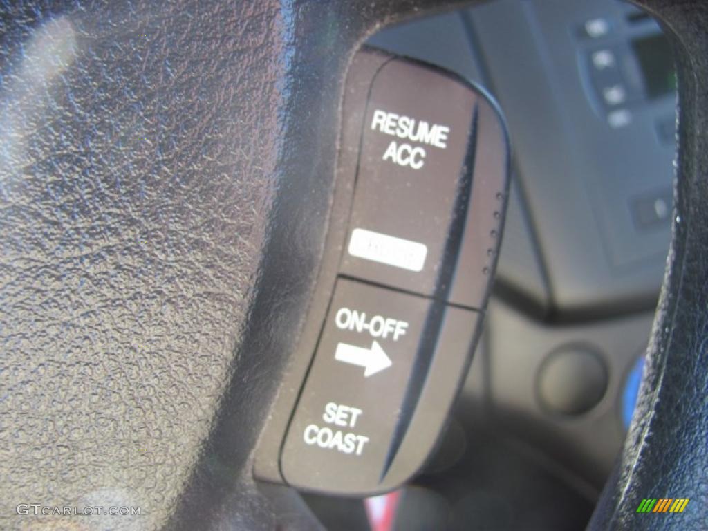 2007 Chevrolet Aveo LT Sedan Controls Photo #41356047