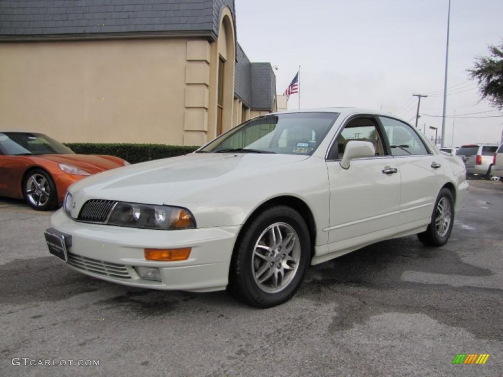 2002 Mitsubishi Diamante LS Exterior Photos