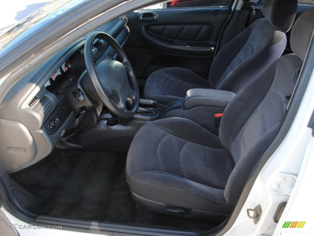 Dark Slate Gray Interior 2002 Dodge Stratus SE Sedan Photo #41357239