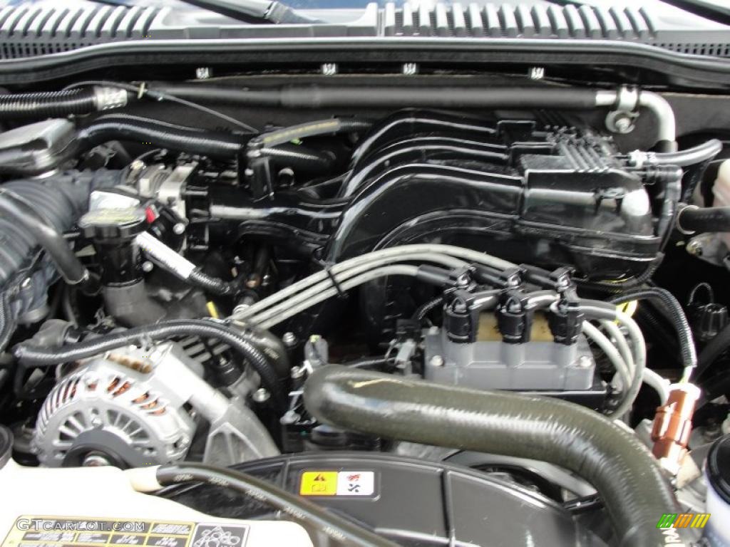 2009 Ford Explorer Sport Trac XLT Engine Photos