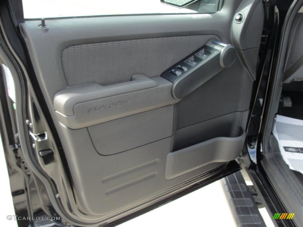 2009 Ford Explorer Sport Trac XLT Charcoal Black Door Panel Photo #41358675