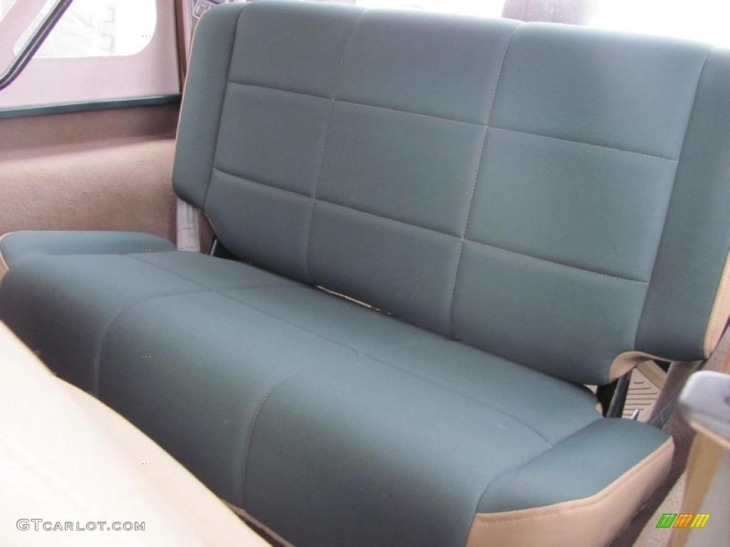 Camel/Dark Green Interior 1999 Jeep Wrangler Sahara 4x4 Photo #41361691
