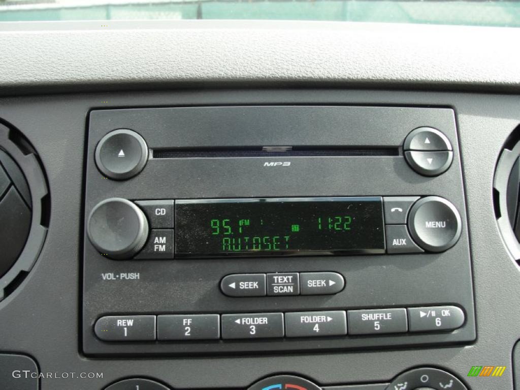 2008 Ford F250 Super Duty XL SuperCab 4x4 Controls Photo #41362415