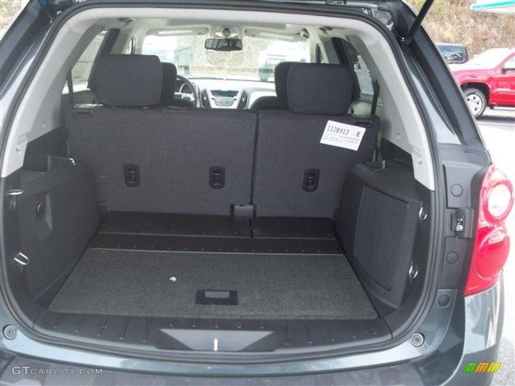 2011 Chevrolet Equinox LT AWD Trunk Photo #41364555