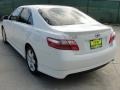 Super White - Camry SE Photo No. 5