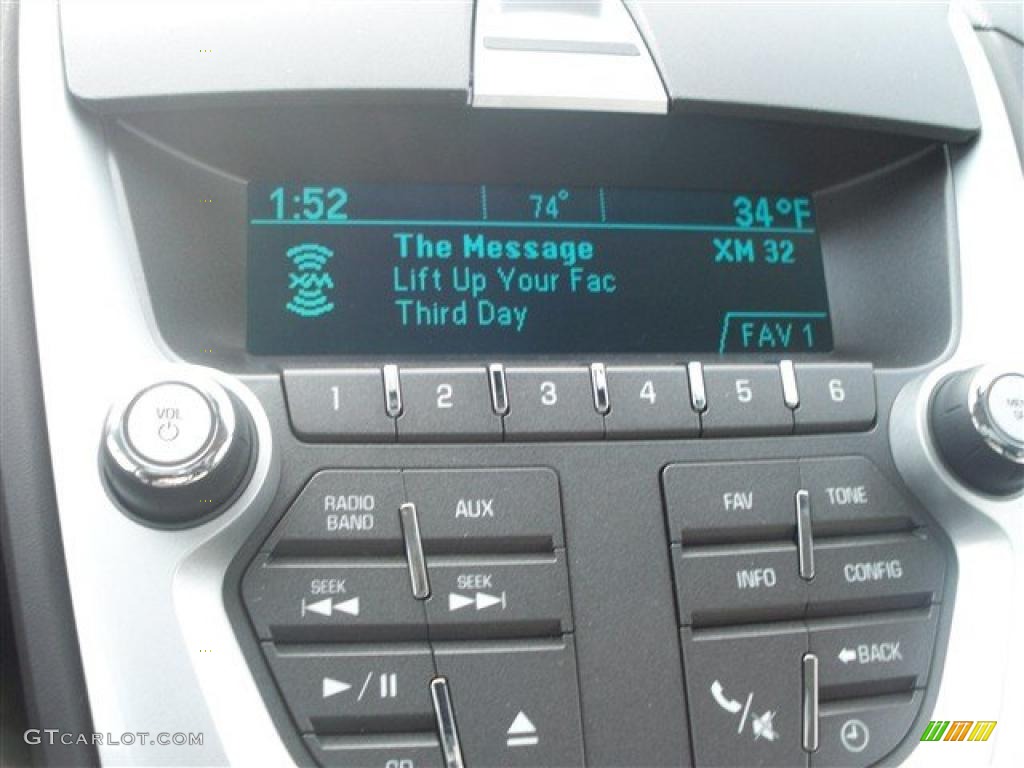 2011 Chevrolet Equinox LT AWD Controls Photo #41364863