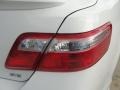 Super White - Camry SE Photo No. 21