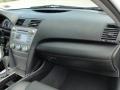 Super White - Camry SE Photo No. 26
