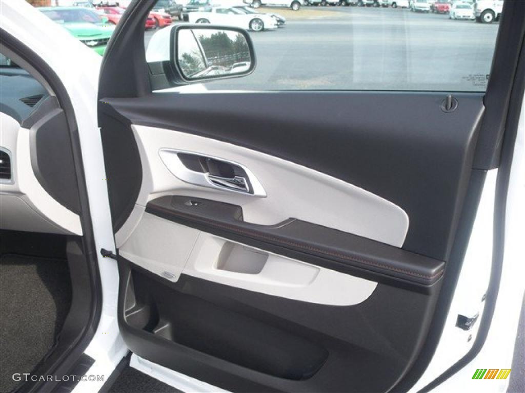 2011 Chevrolet Equinox LT Light Titanium/Jet Black Door Panel Photo #41365147