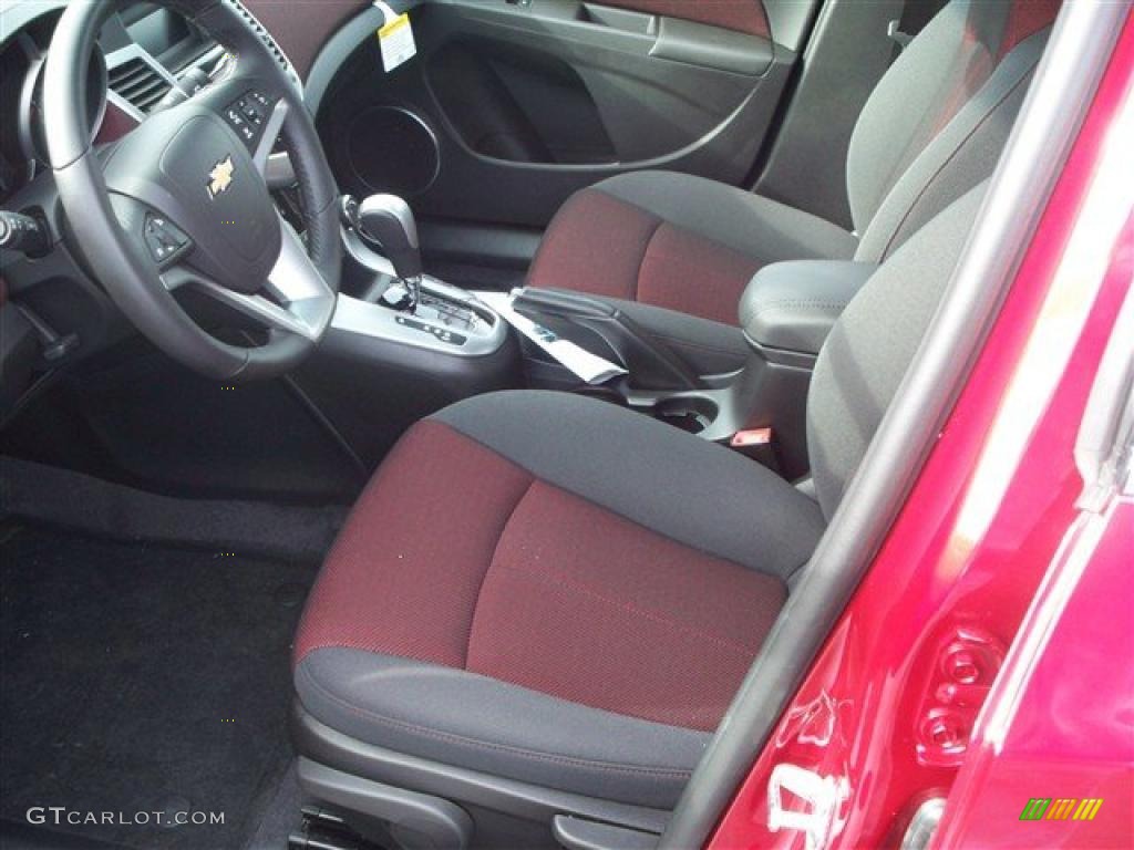 Jet Black/Sport Red Interior 2011 Chevrolet Cruze LT Photo #41365491