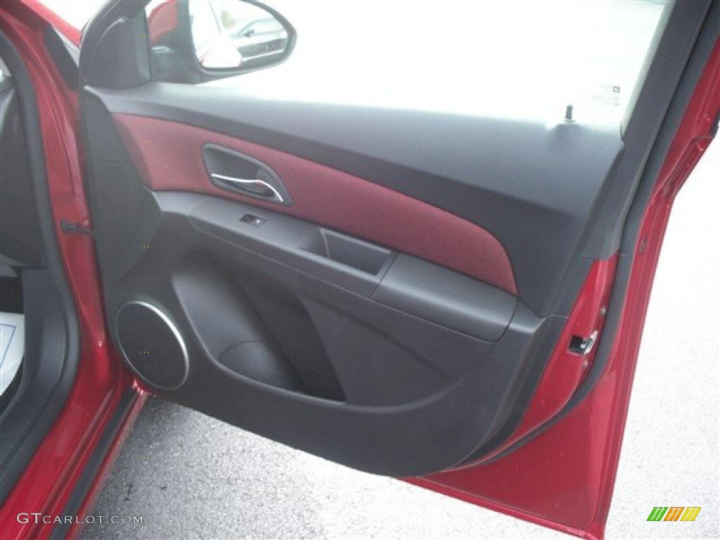 2011 Chevrolet Cruze LT Jet Black/Sport Red Door Panel Photo #41365567