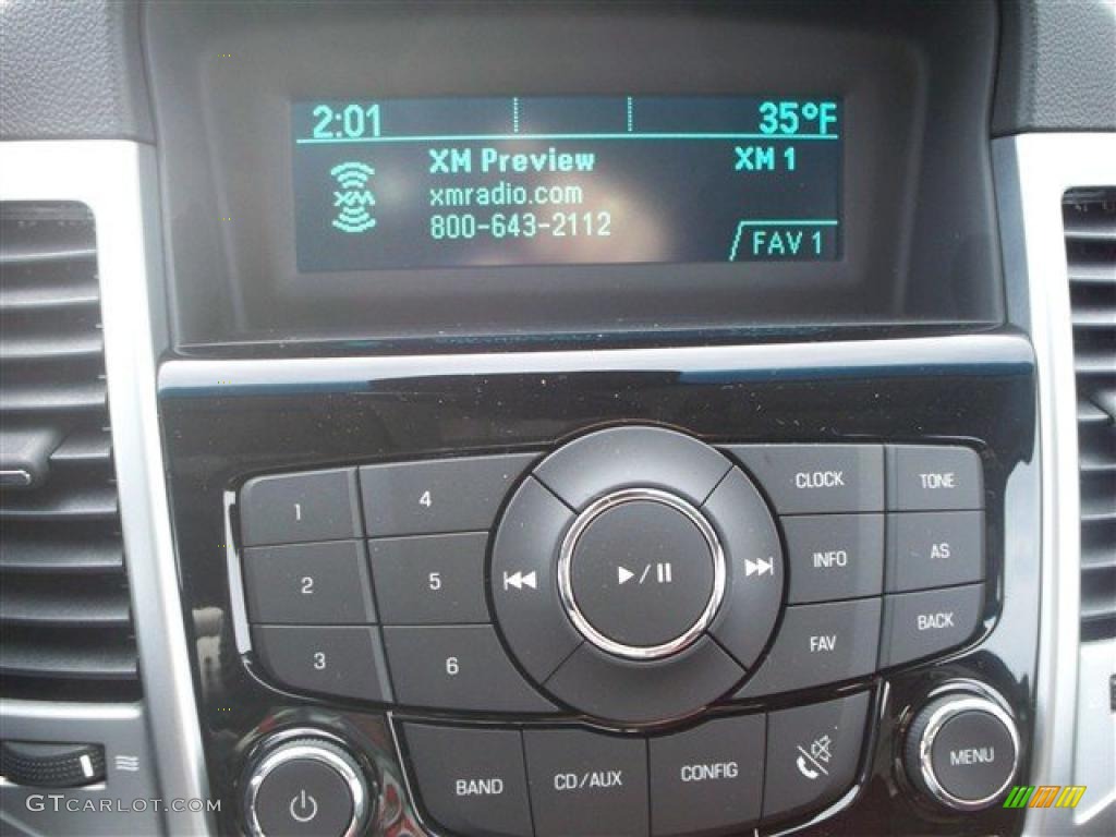 2011 Chevrolet Cruze LT Controls Photo #41365727