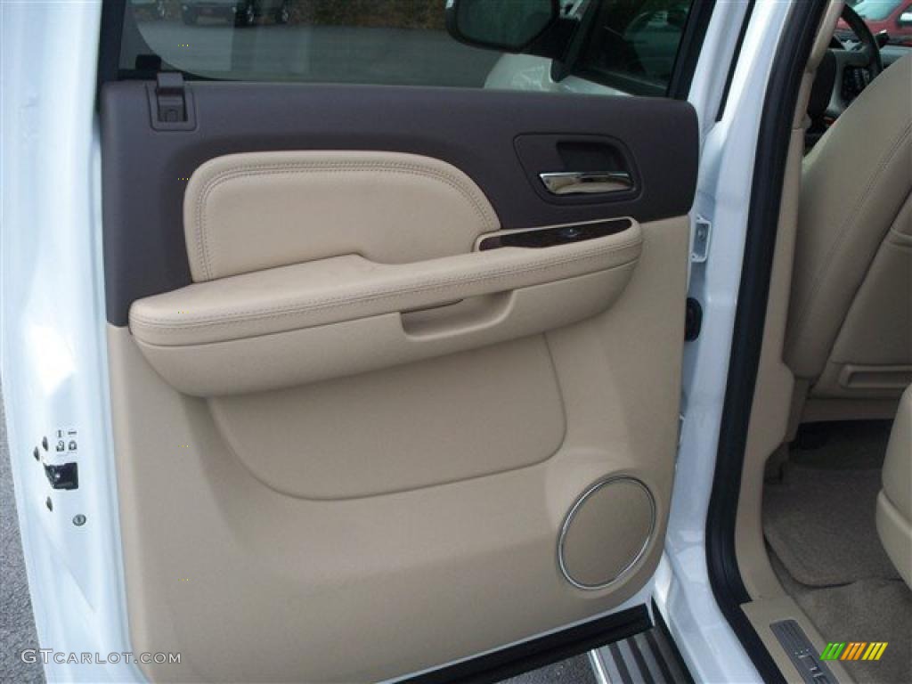 2011 GMC Yukon XL Denali AWD Cocoa/Light Cashmere Door Panel Photo #41368207