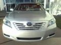 Aloe Green Metallic - Camry LE Photo No. 2