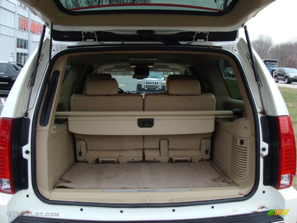 2009 Cadillac Escalade ESV AWD Trunk Photo #41370823