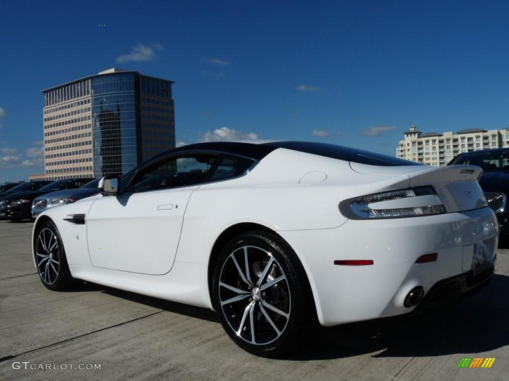 Asia Pacific Cup White 2011 Aston Martin V8 Vantage N420 Coupe Exterior Photo #41370932