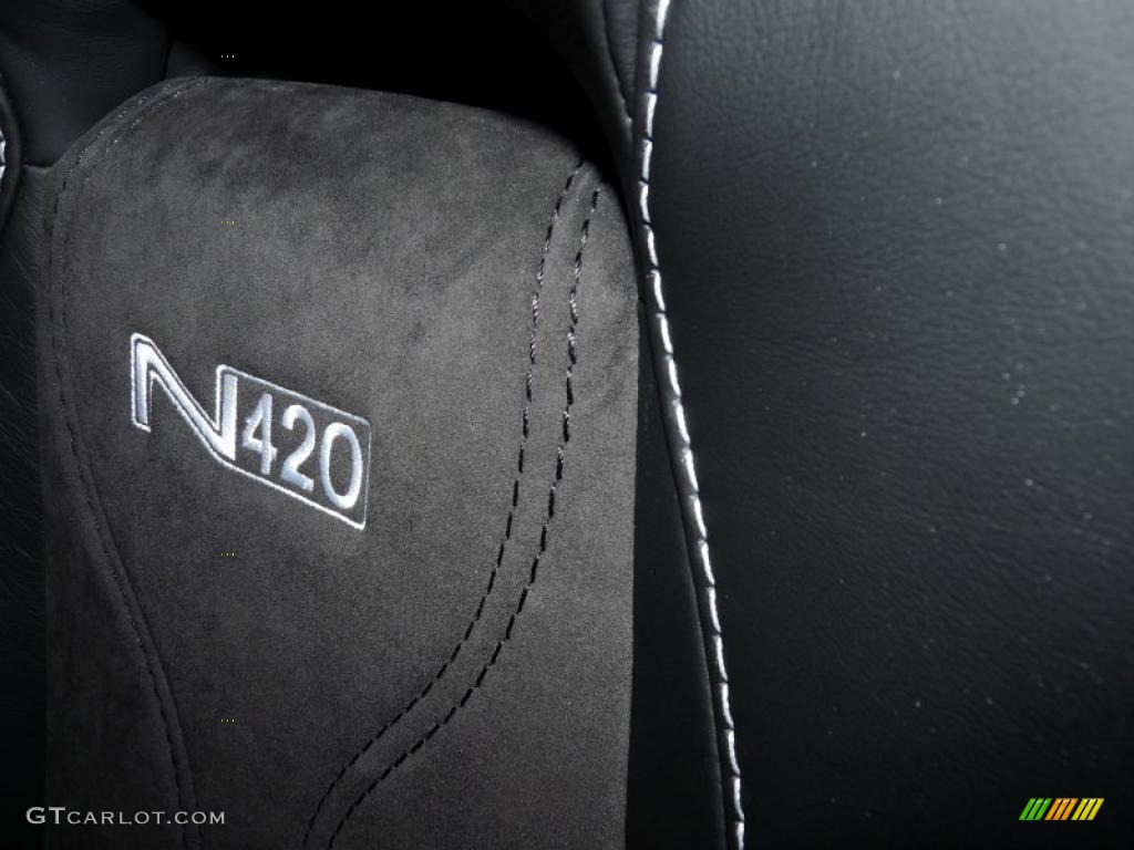 2011 Aston Martin V8 Vantage N420 Coupe Marks and Logos Photo #41371136