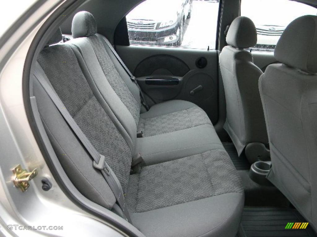 Gray Interior 2005 Chevrolet Aveo LS Sedan Photo #41371960