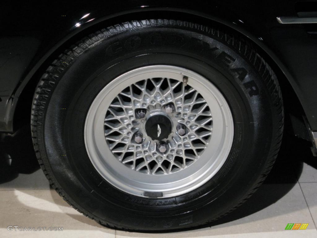 1988 Aston Martin V8 Vantage Volante Wheel Photo #4137435
